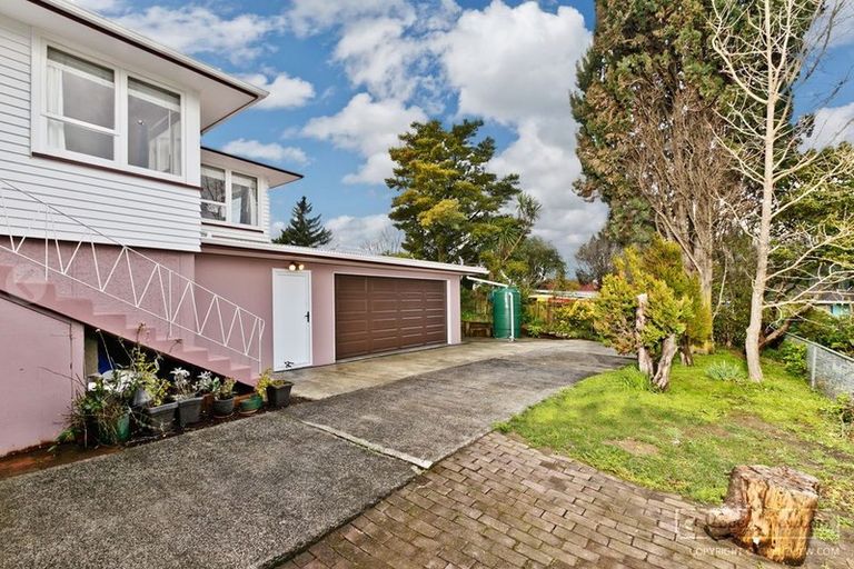 Photo of property in 20 Bentley Avenue, Glenfield, Auckland, 0629