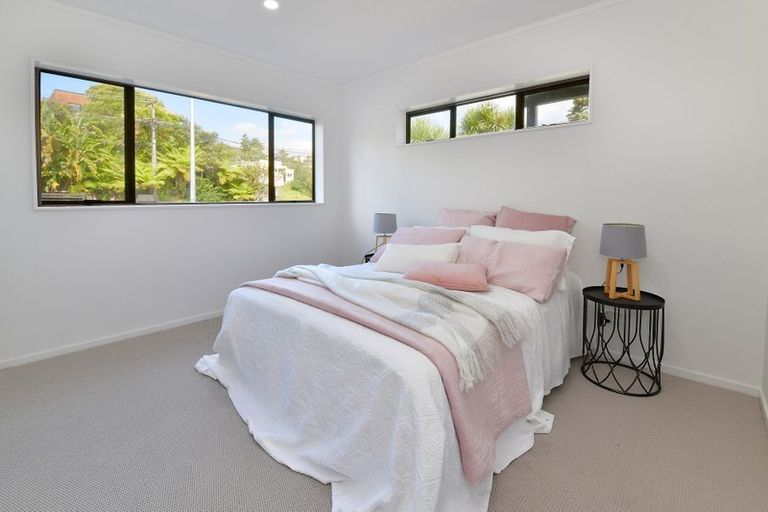 Photo of property in 1/84 Beach Road, Castor Bay, Auckland, 0620
