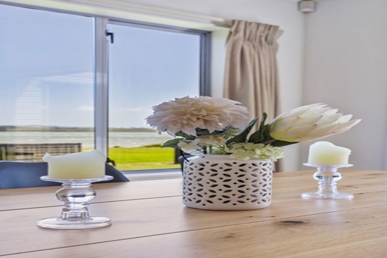 Photo of property in 19 Ronald Avenue, Glenbrook, Waiuku, 2681