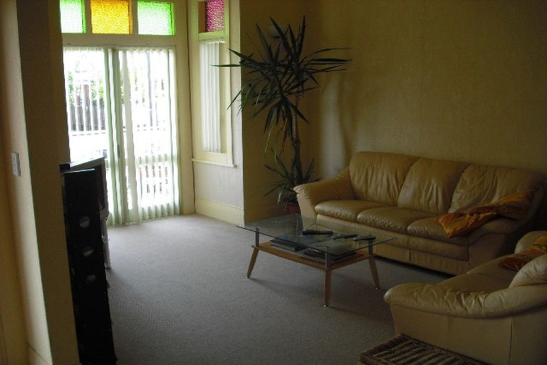 Photo of property in 71 Cameron Street, Onehunga, Auckland, 1061