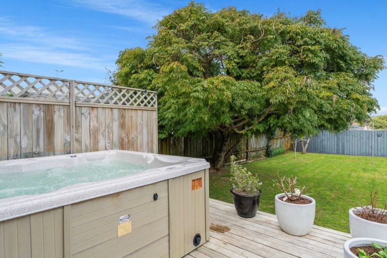 Photo of property in 218 Dickson Road, Papamoa Beach, Papamoa, 3118