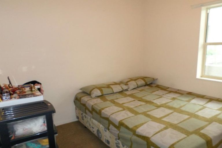 Photo of property in Luxford Villas, 104/72 Herald Street, Berhampore, Wellington, 6023