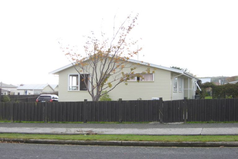Photo of property in 17 Branksea Street, Kaitangata, 9210