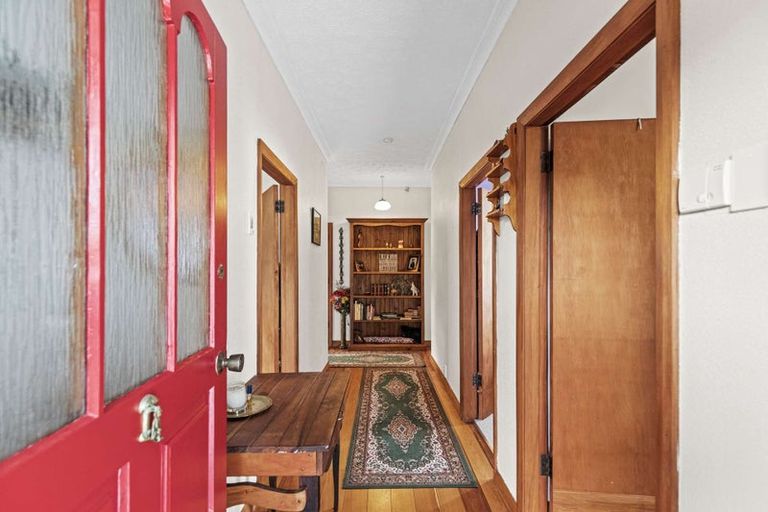 Photo of property in 16 Toi Street, Tawhero, Whanganui, 4501