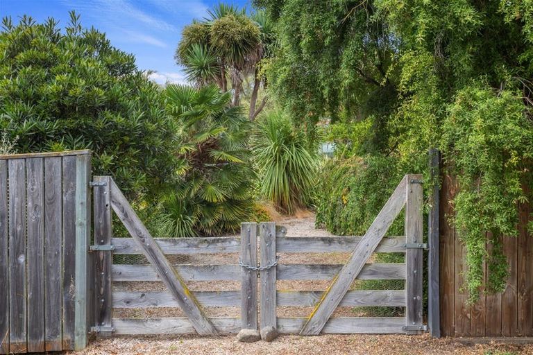 Photo of property in 43 Pembertons Road, Sefton, 7477