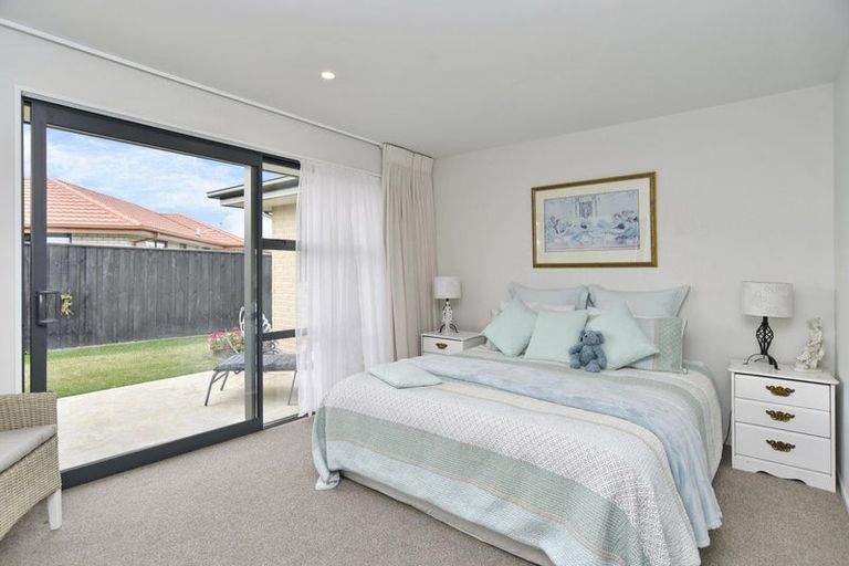 Photo of property in 5 Burke Lane, Amberley, 7410