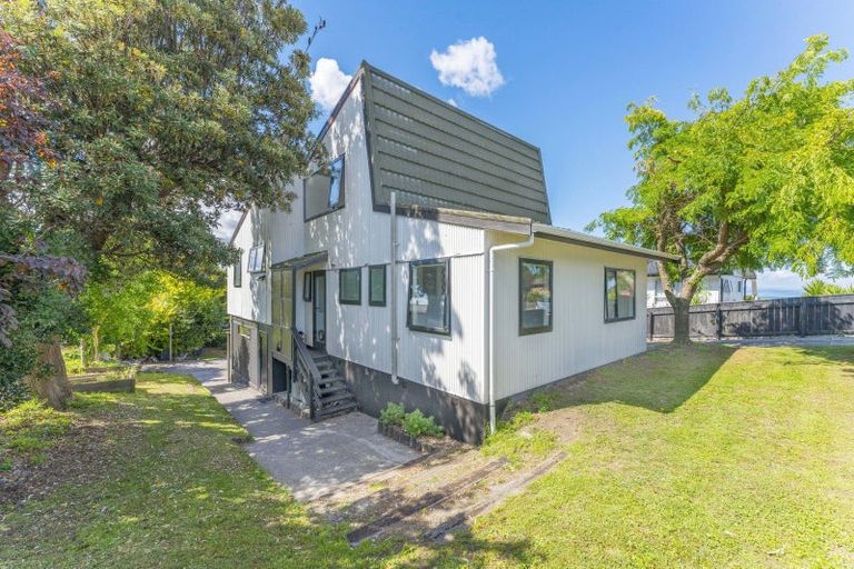 Photo of property in 99 Acacia Bay Road, Nukuhau, Taupo, 3330