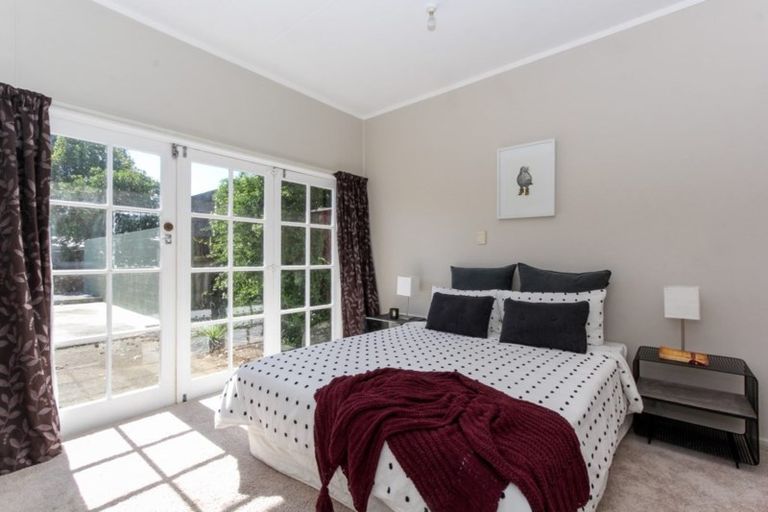 Photo of property in 225a Huatoki Street, Upper Vogeltown, New Plymouth, 4310