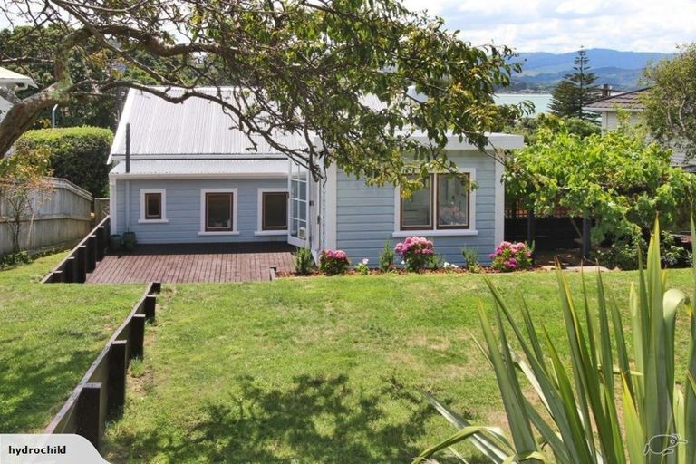 Photo of property in 132 Paremata Road, Paremata, Porirua, 5024