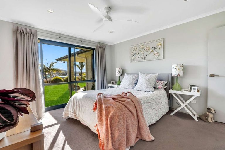 Photo of property in 19 Lady Jocelyn Place, Whitianga, 3510