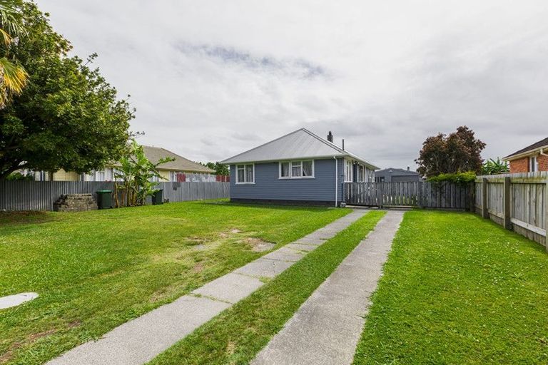 Photo of property in 12 Seddon Crescent, Marewa, Napier, 4110