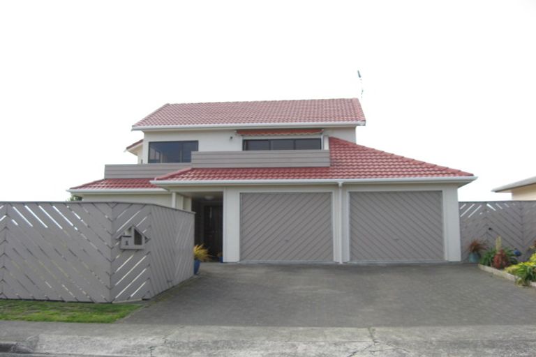 Photo of property in 1 Turnbull Place, Ohope, 3121