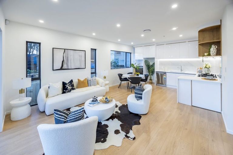 Photo of property in 19a Ervine Place, Bucklands Beach, Auckland, 2014