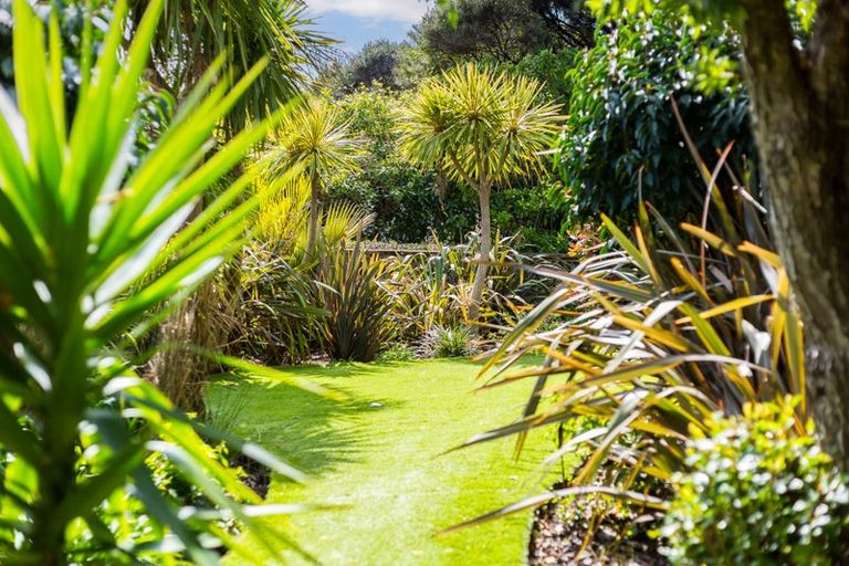 Photo of property in 22 Port Lane, Whitby, Porirua, 5024