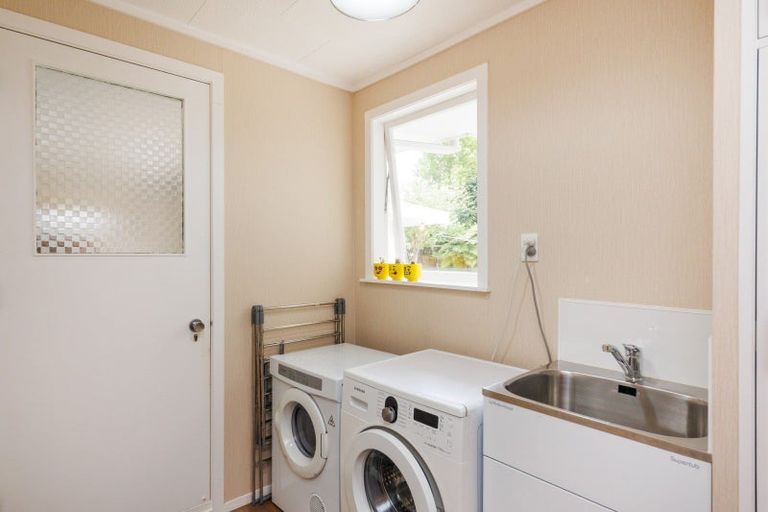 Photo of property in 4 Anaru Place, Awapuni, Palmerston North, 4412