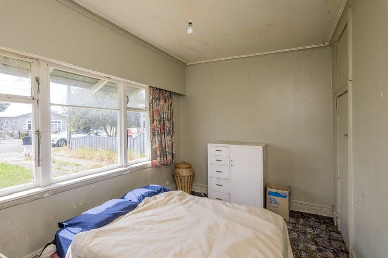 Photo of property in 16 Wilton Street, Levin, 5510