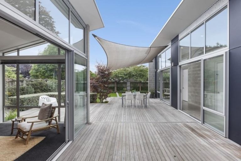 Photo of property in 6 Ombersley Terrace, Opawa, Christchurch, 8023