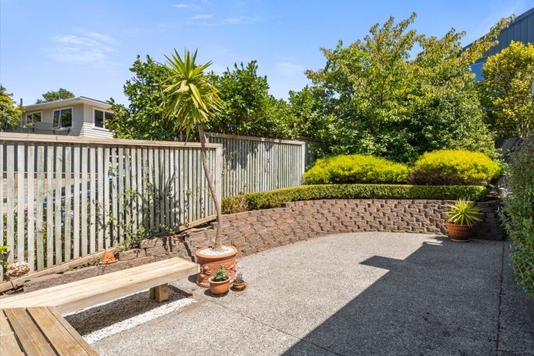 Photo of property in 70a Amapur Drive, Khandallah, Wellington, 6035