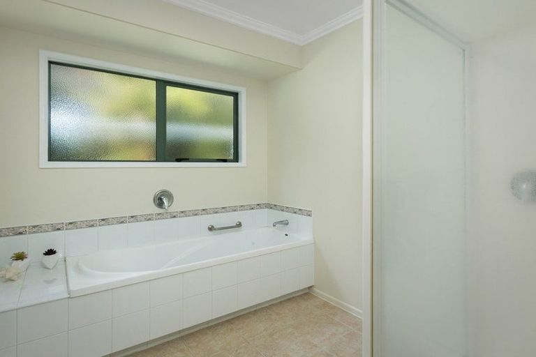 Photo of property in 48 Lindemann Road, Katikati, 3170