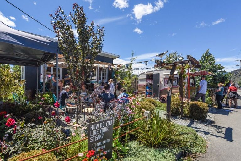 Photo of property in 81 Waller Street, Murchison, 7007