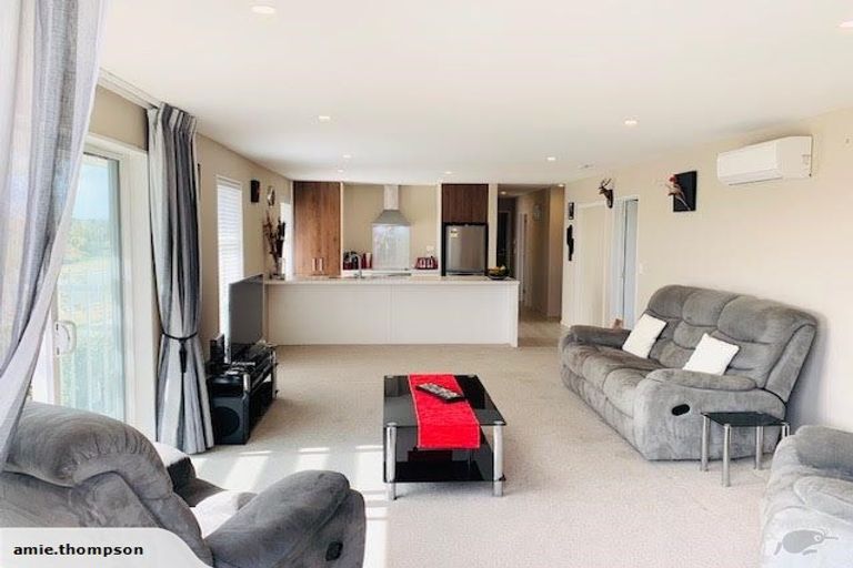 Photo of property in 11 Ashdown Way, Rolleston, 7615