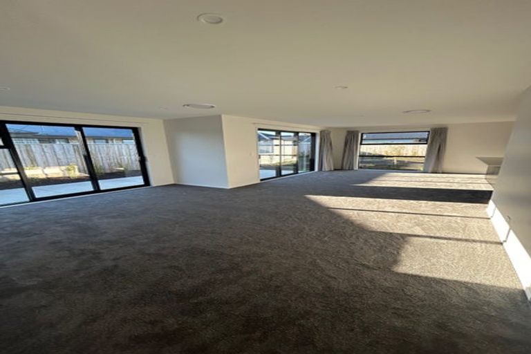 Photo of property in Northlake, 32 Riverslea Road, Wanaka, 9305