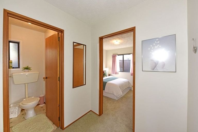 Photo of property in 3/9b Prestons Road, Redwood, Christchurch, 8051