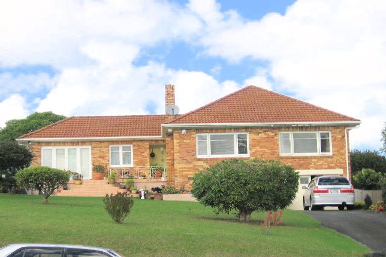 Photo of property in 5 Lavelle Road, Henderson, Auckland, 0612