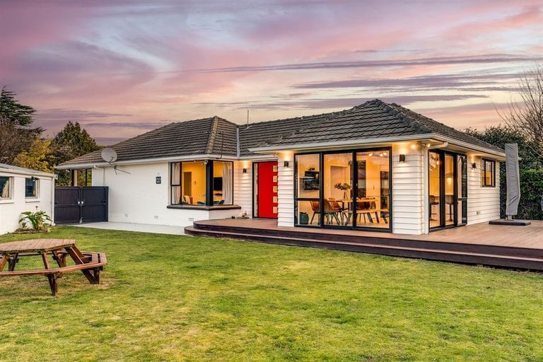 Photo of property in 33 Everest Street, Burnside, Christchurch, 8053