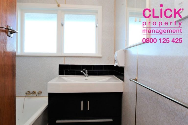 Photo of property in 2 Stephen Street, Halfway Bush, Dunedin, 9010