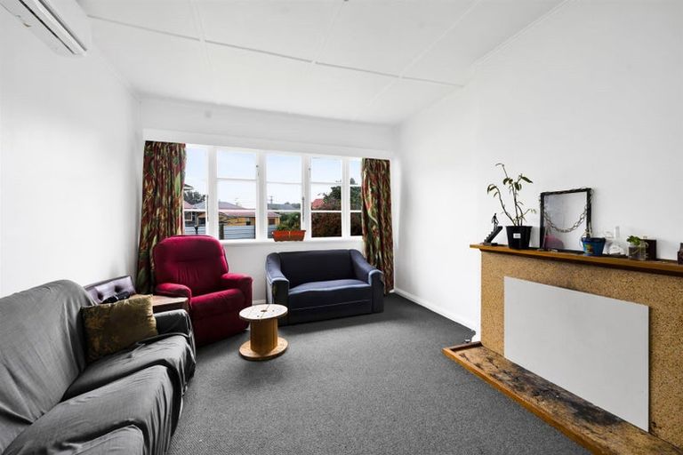 Photo of property in 210 South Road, Hawera, 4610