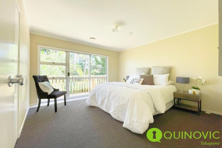 Photo of property in 1/25 Edgware Road, West Harbour, Auckland, 0618