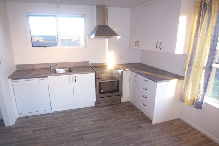 Photo of property in 1/39 Oakhampton Street, Hornby, Christchurch, 8042