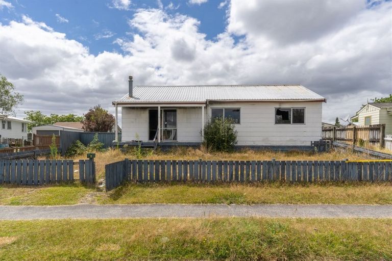 Photo of property in 4-6 Aileen Place, Nawton, Hamilton, 3200