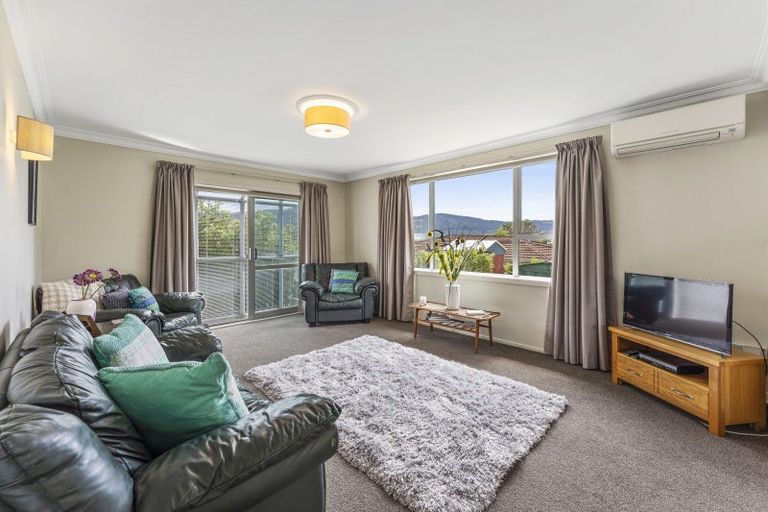 Photo of property in 1/57 Sunbrae Drive, Silverstream, Upper Hutt, 5019