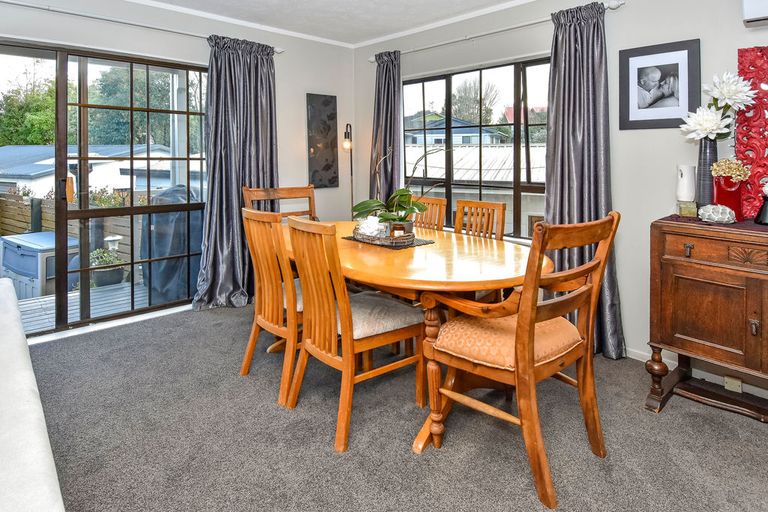 Photo of property in 30 Lorelei Place, Opaheke, Papakura, 2113