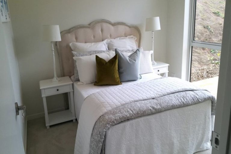 Photo of property in 98 Godfrey Drive, Orewa, 0931