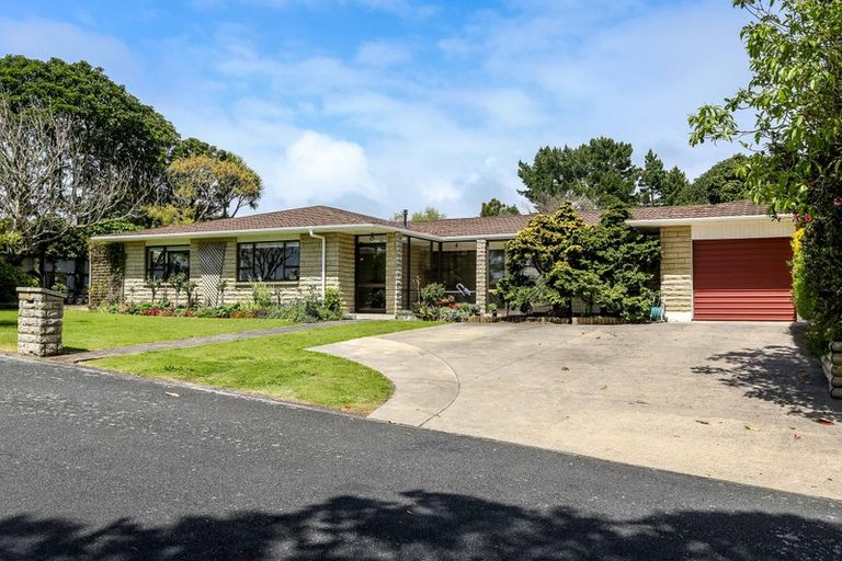 Photo of property in 1 Byron Place, Whalers Gate, New Plymouth, 4310