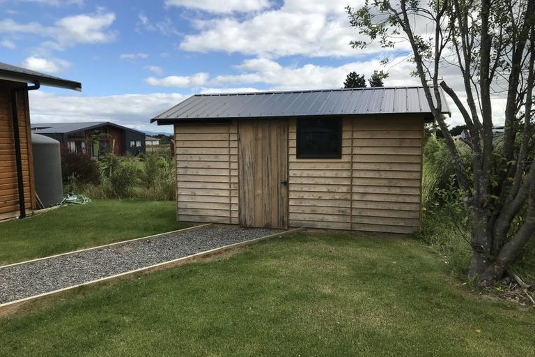 Photo of property in 2 Ataahua Place, Featherston, 5710