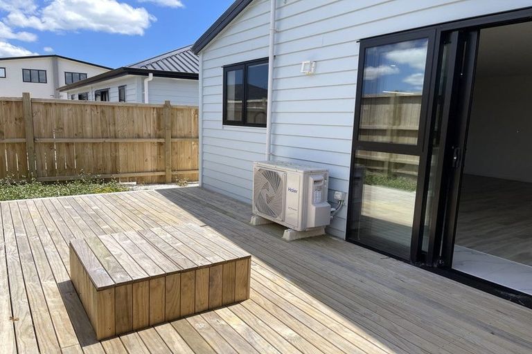 Photo of property in 22 Karihi Road, Karaka, Papakura, 2113