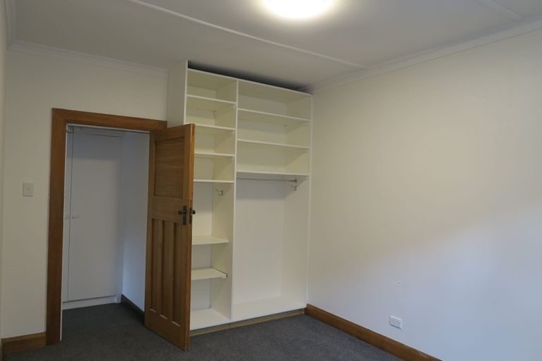 Photo of property in 17 Bidwill Street, Mount Cook, Wellington, 6021