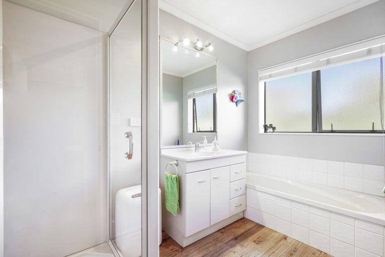 Photo of property in 238 Eureka Road, Eureka, Hamilton, 3287