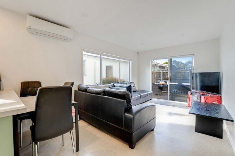 Photo of property in 3 Shepherds Road, Papakura, 2110