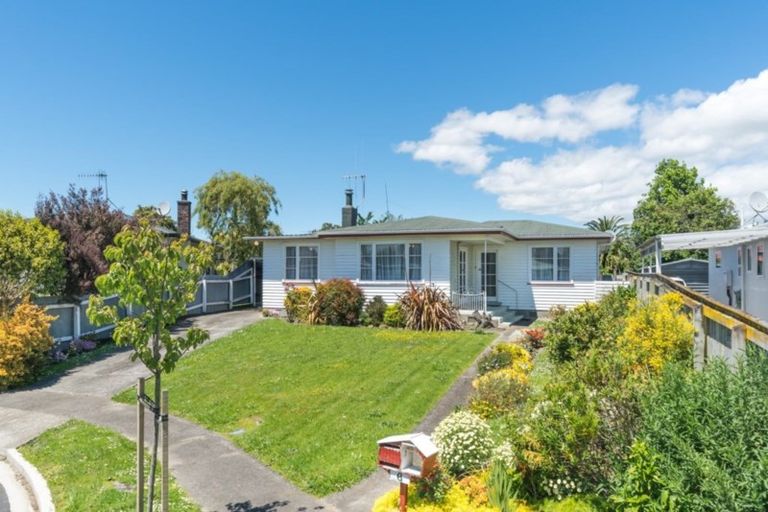 Photo of property in 6 Tern Place, Hokowhitu, Palmerston North, 4410
