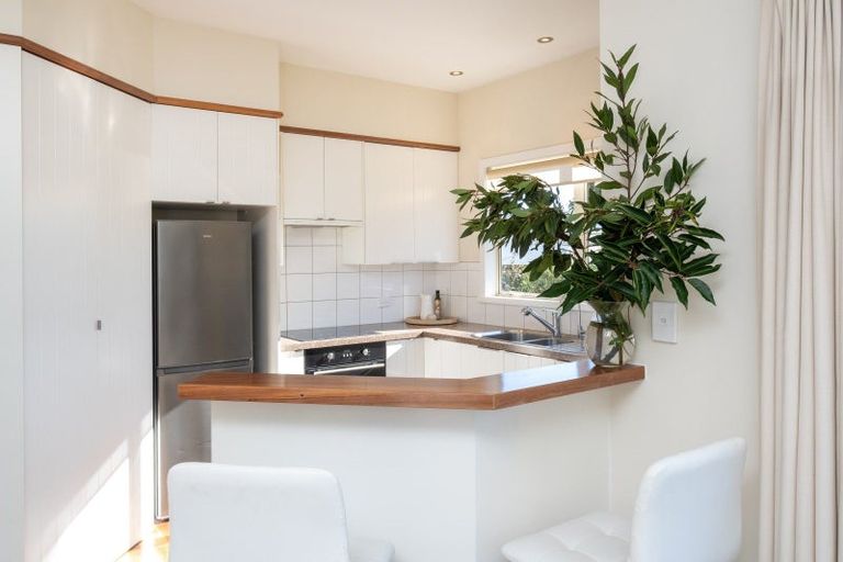 Photo of property in 19a Guthrie Road, Havelock North, 4130