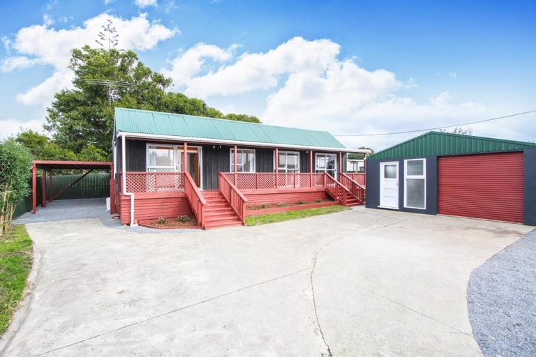 Photo of property in 1/27 Parrs Cross Road, Henderson, Auckland, 0612
