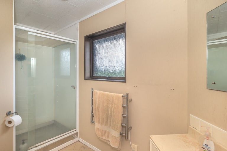 Photo of property in 220a Cambridge Street, Levin, 5510