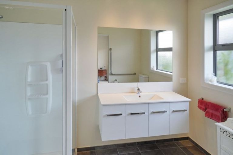 Photo of property in 19 Sutherland Drive, Kaiapoi, 7630