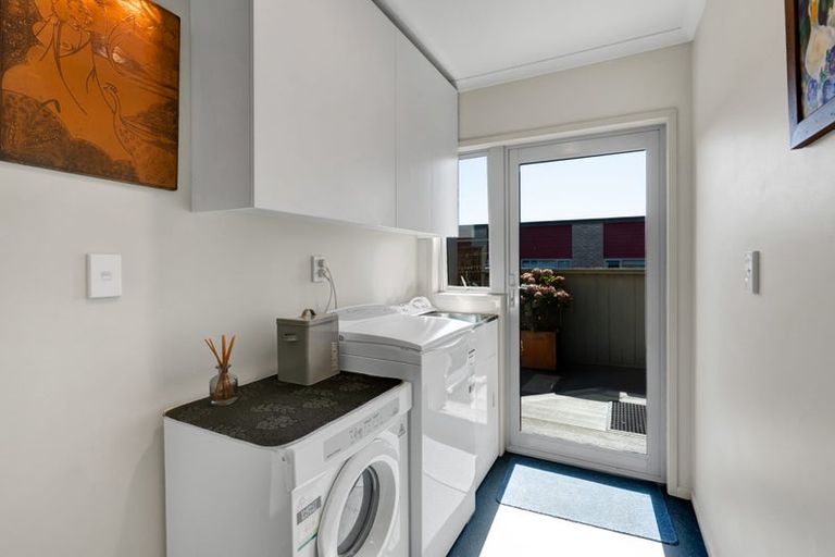 Photo of property in 2 Parkvue Drive, Bell Block, New Plymouth, 4312