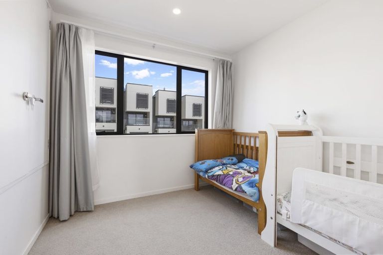 Photo of property in Rf202b, 11/18 Hewlett Road, Massey, Auckland, 0614